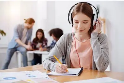 扇贝听力最新版下载:快速提高英语听力能力的手机软件