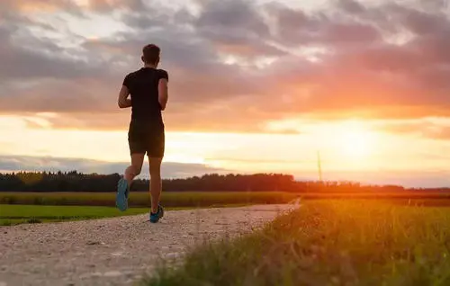 律跑安卓最新版下载:培养跑步运动习惯非常方便的手机软件